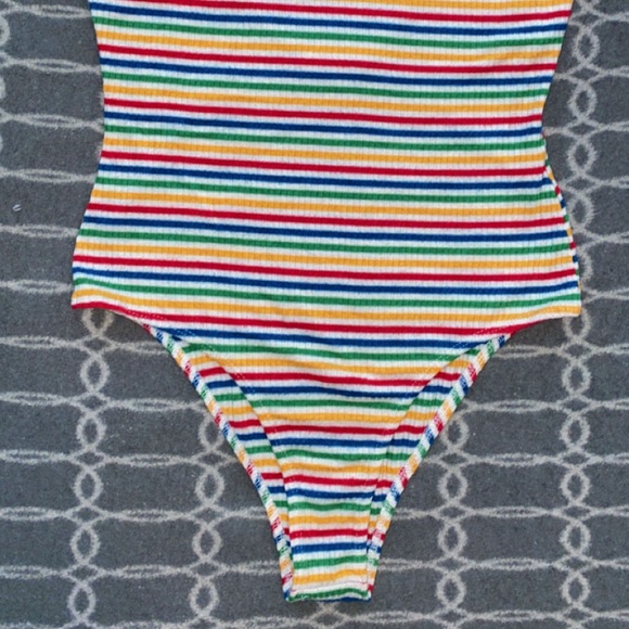 MultiColor One Piece - Picture 2 of 3